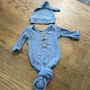 Caden Lane boy knot gown and hat